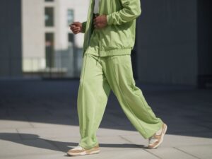 zielony dres sportowy