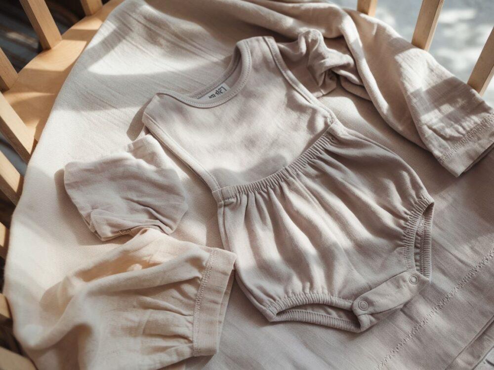 muślinowa koszula i spodenki