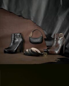 Czekoladowe botki – dlaczego ciemny brąz to nowa czerń w kobiecej szafie_